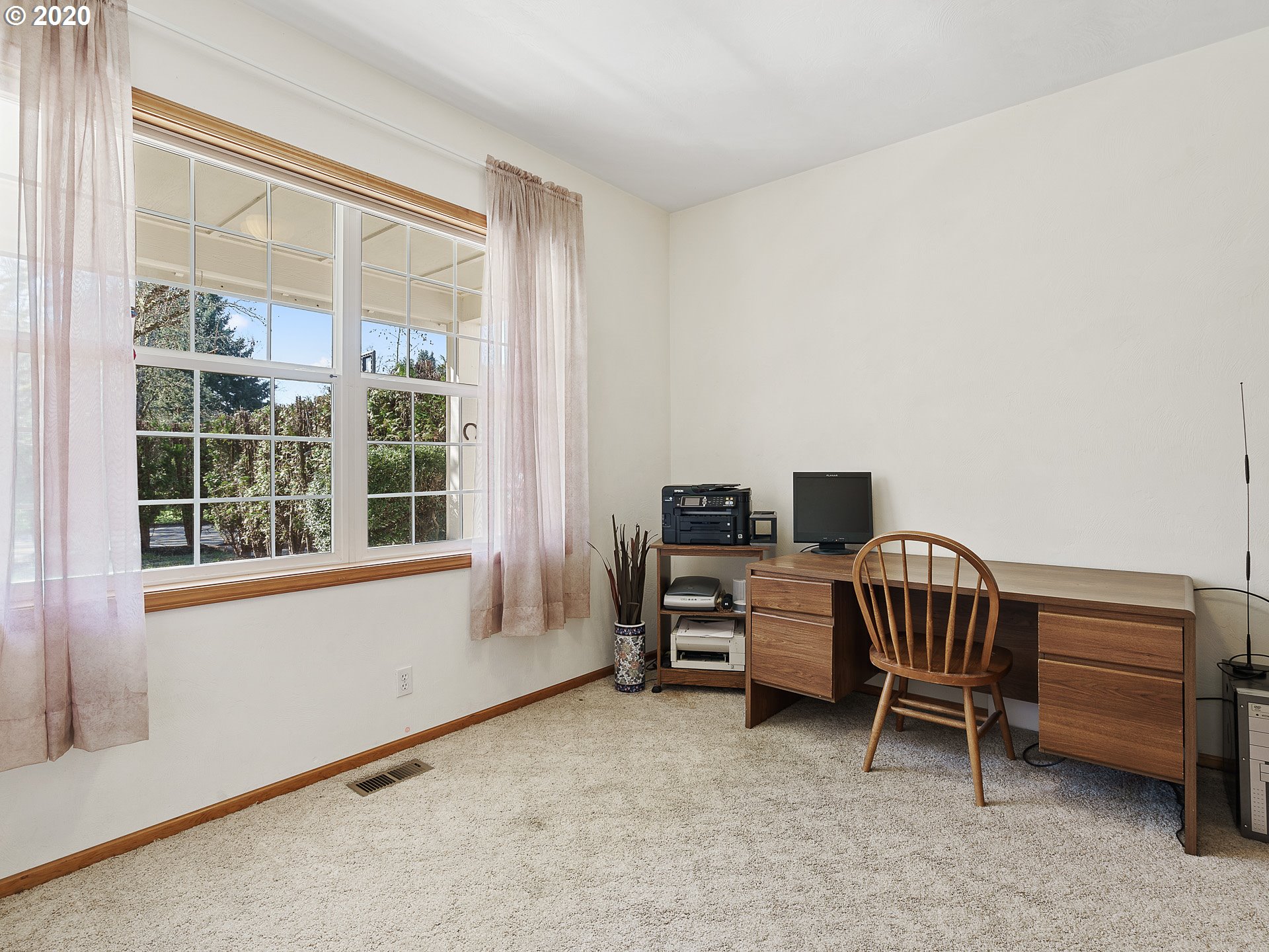 1102 West D Street Springfield, OR 97477 - Photo 14 of 32