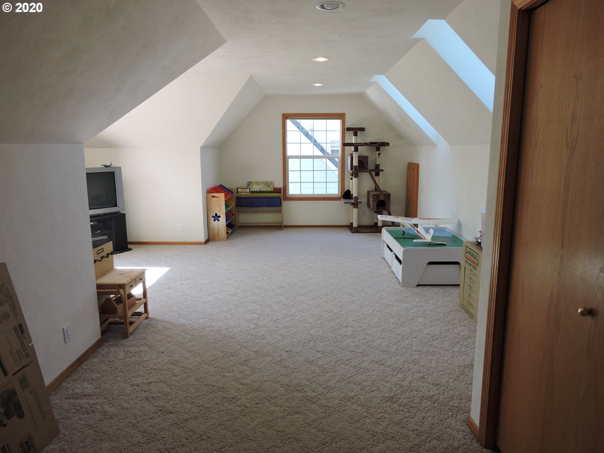 1102 West D Street Springfield, OR 97477 - Photo 24 of 32