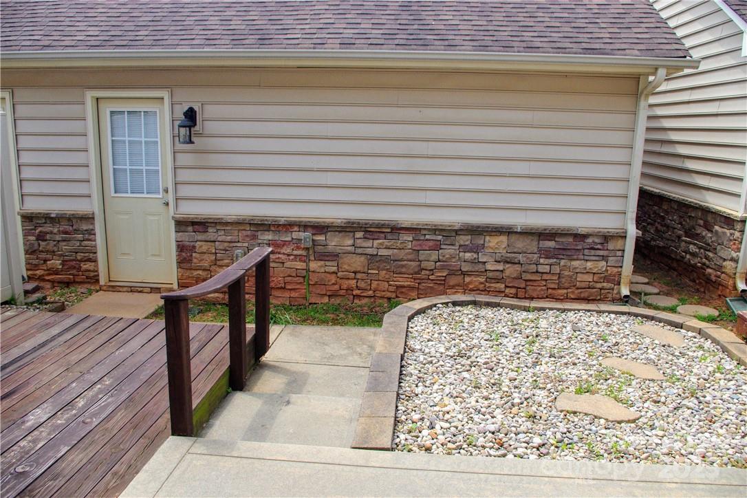 8339 Viewpoint Lane Cornelius, NC 28031 - Photo 27 of 30