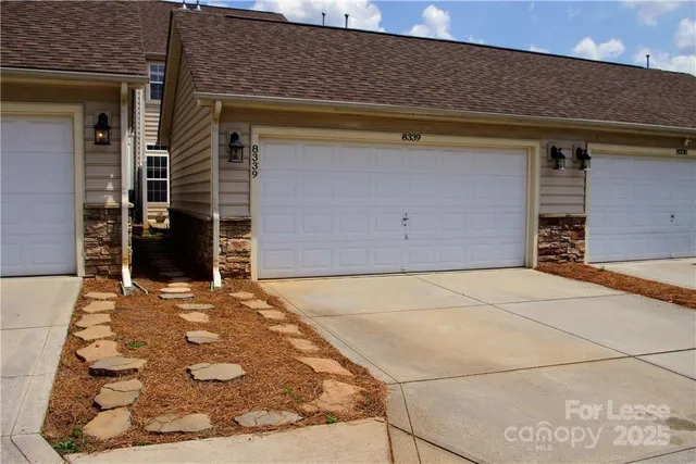 $2,250 | 8339 Viewpoint Lane, Cornelius, NC 28031