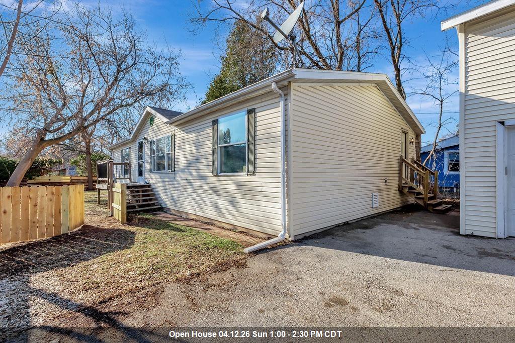 211 North Rankin Street Appleton, WI 54911 - Photo 1 of 24