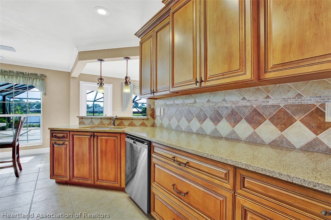 2800 Divot Road Sebring, FL 33872 - Photo 9 of 36 Gallery Image 9