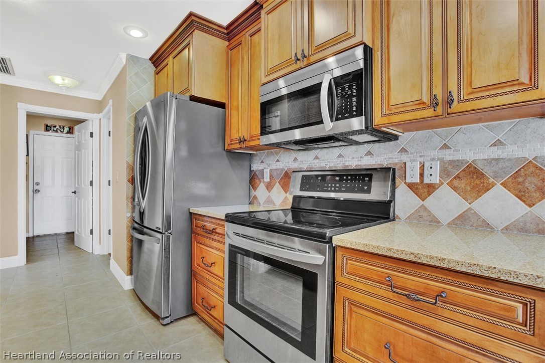 2800 Divot Road Sebring, FL 33872 - Photo 10 of 36 Gallery Image 10