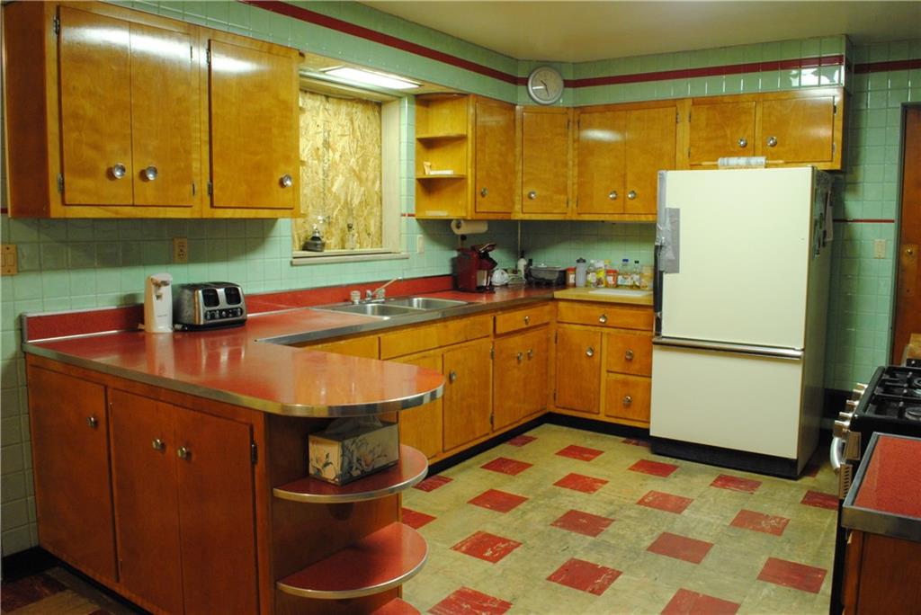 15 Alsop Road Pittsburgh, PA 15215 - Photo 10 of 25 Gallery Image 10