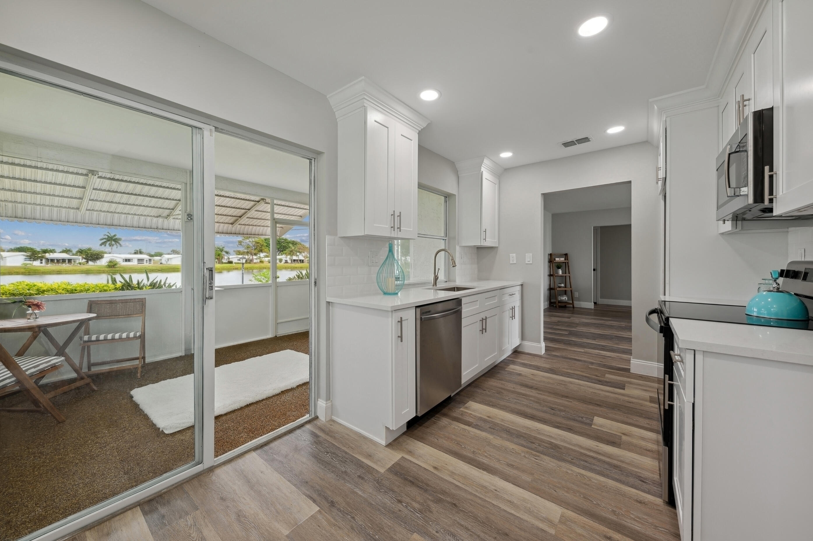 1901 Southwest Roma Way Boynton Beach, FL 33426 - Photo 7 of 17 07