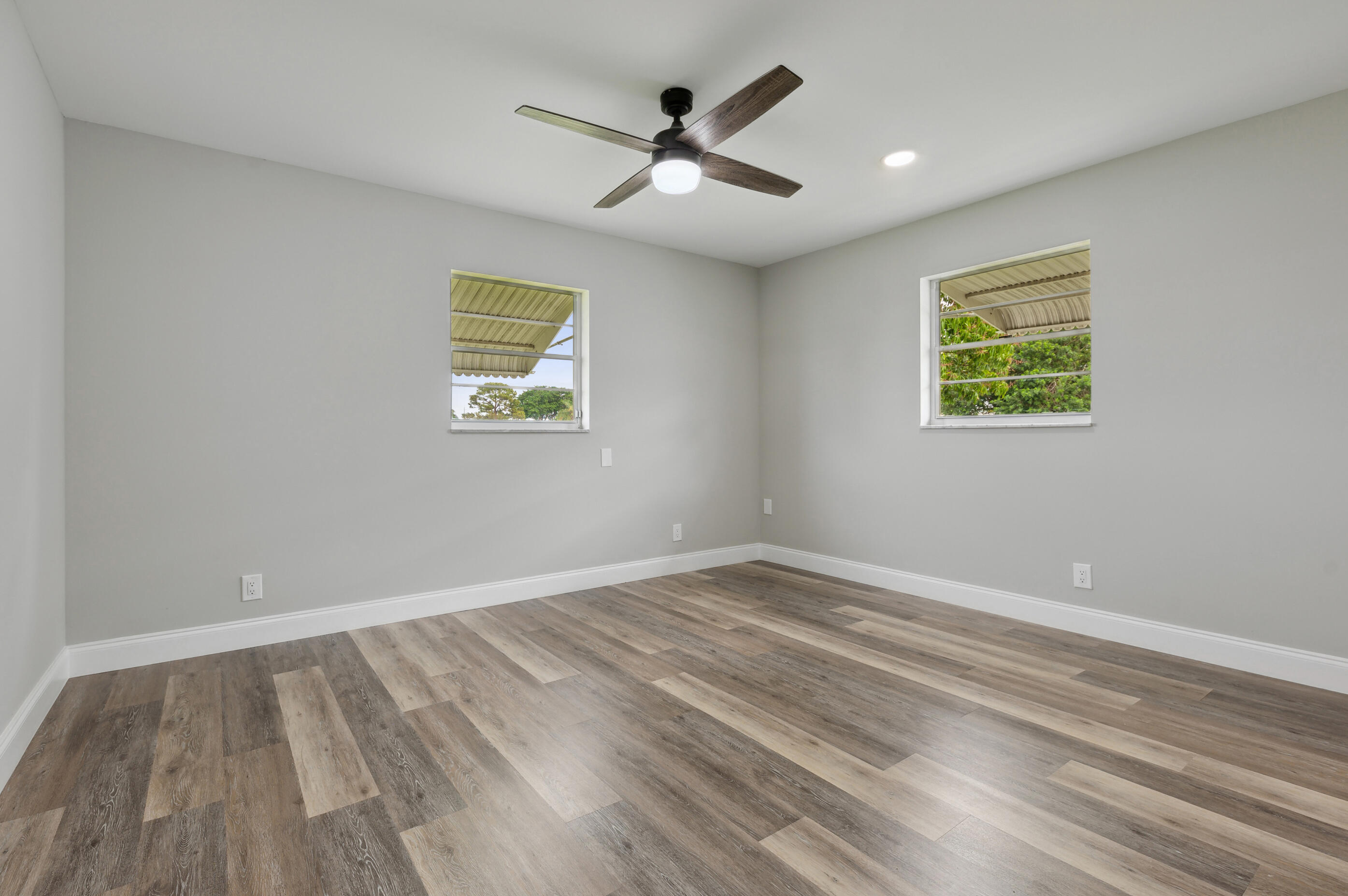 1901 Southwest Roma Way Boynton Beach, FL 33426 - Photo 10 of 17 10
