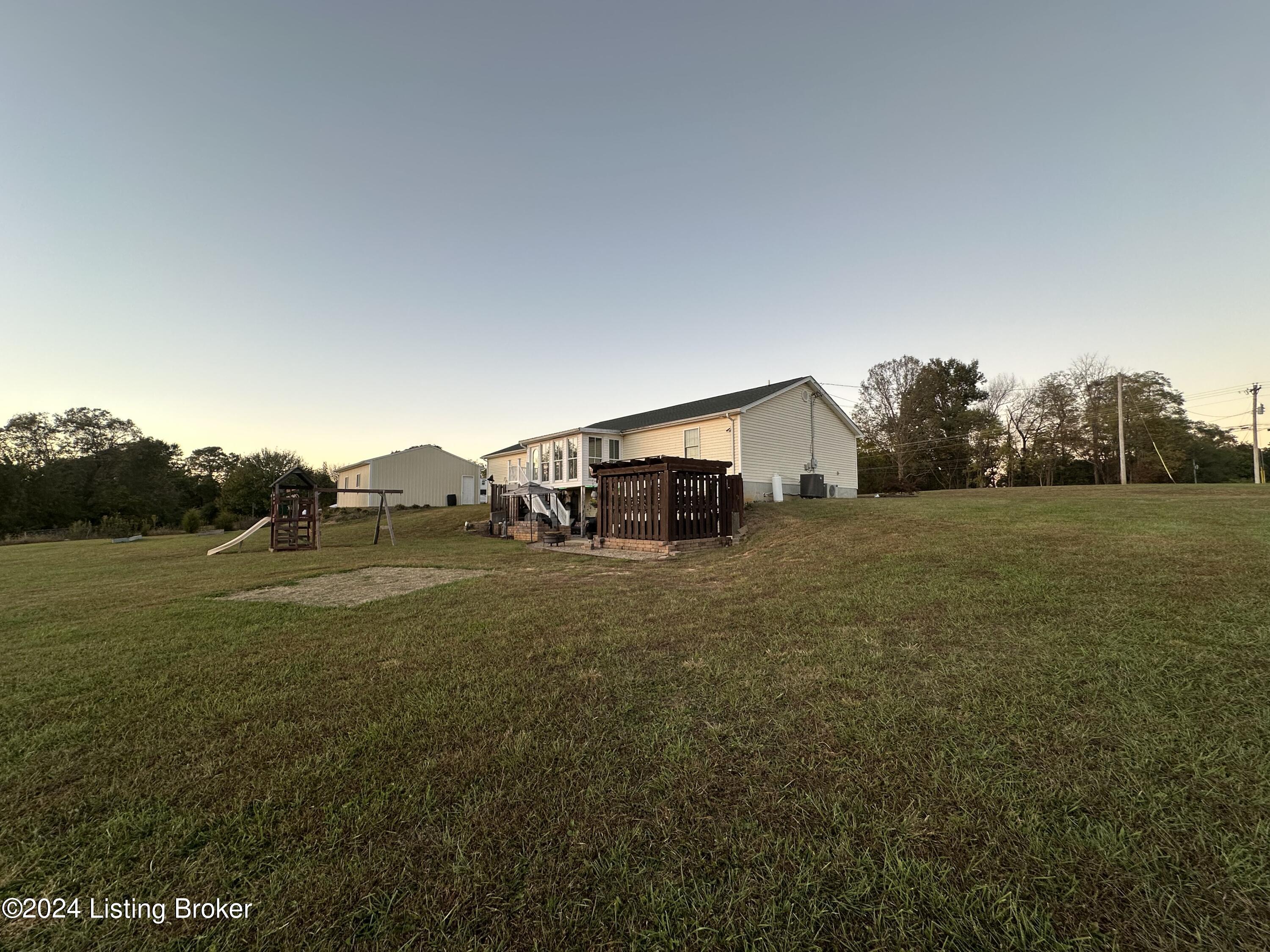 209 Hobbs Reesor Road Ekron, KY 40117 - Photo 11 of 106 2CCD6429-872B-4433-A2B5-4EDD503516EE