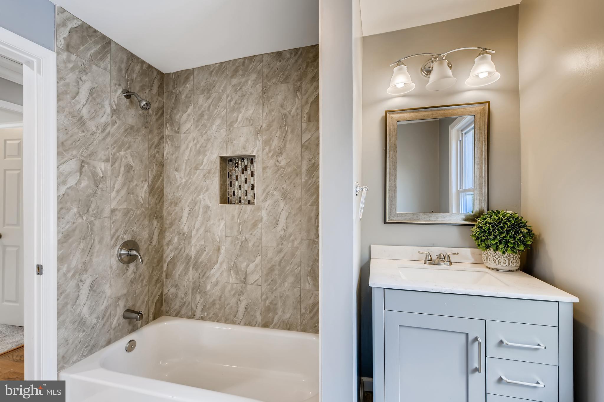 3906 West Cold Spring Lane Baltimore, MD 21215 - Photo 22 of 27 Upstairs bath