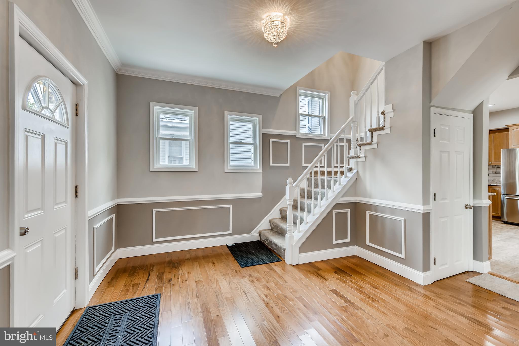3906 West Cold Spring Lane Baltimore, MD 21215 - Photo 4 of 27 Large Foyer