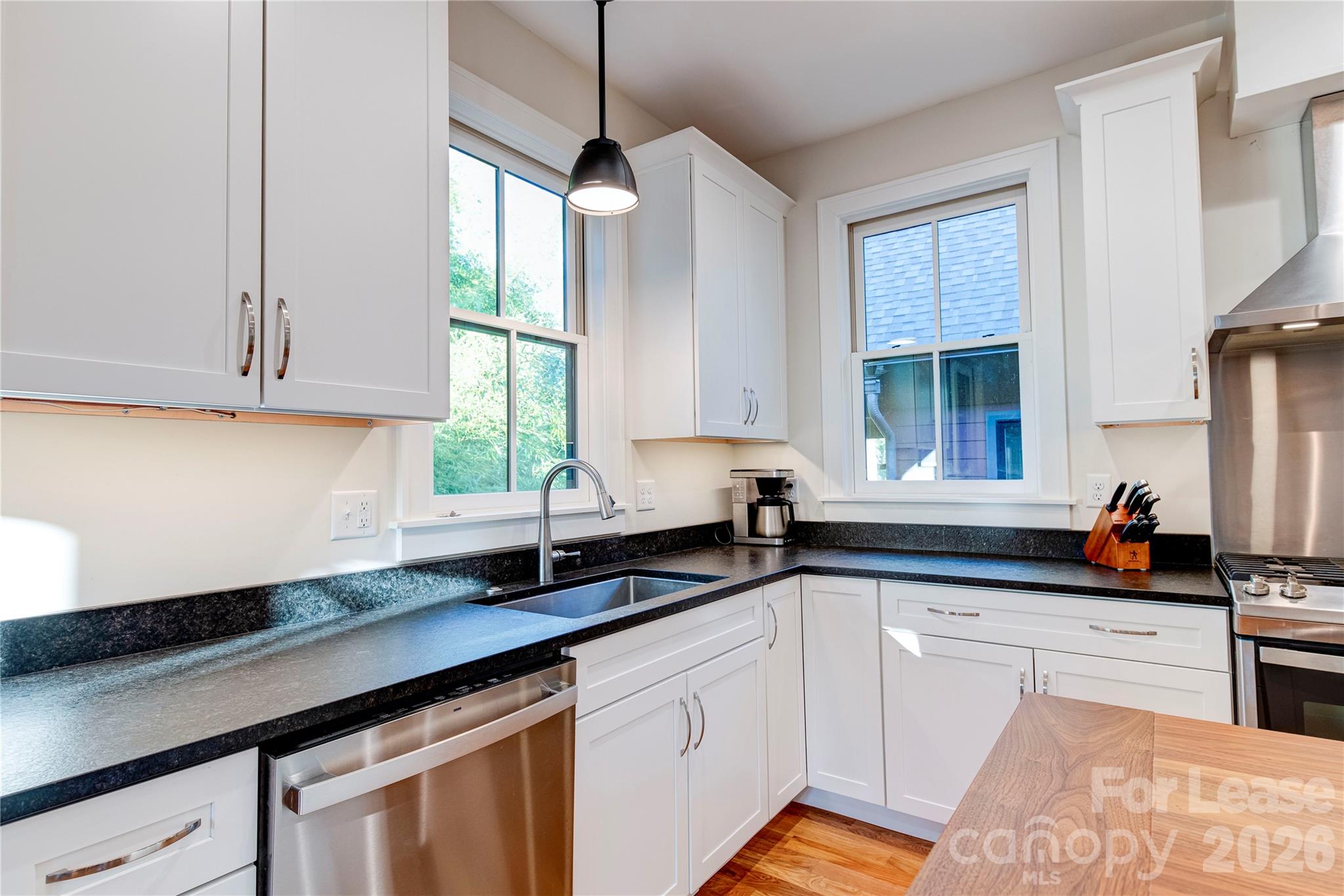 12 Waverly Road Asheville, NC 28803 - Photo 3 of 23
