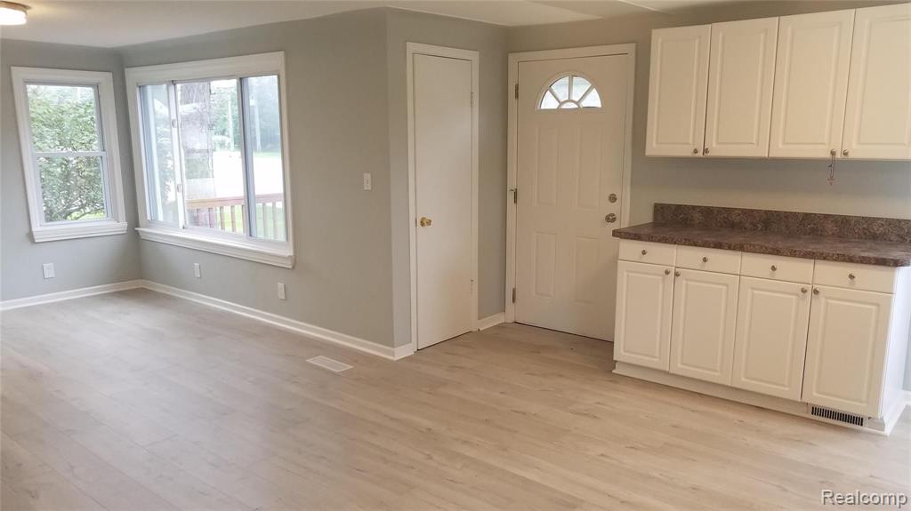 4501 John R Road Troy, MI 48085 - Photo 8 of 16