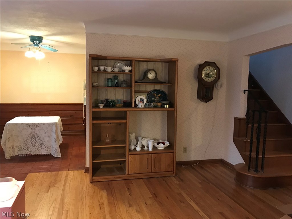 1640 Harwich Road Cleveland, OH 44124 - Photo 10 of 30