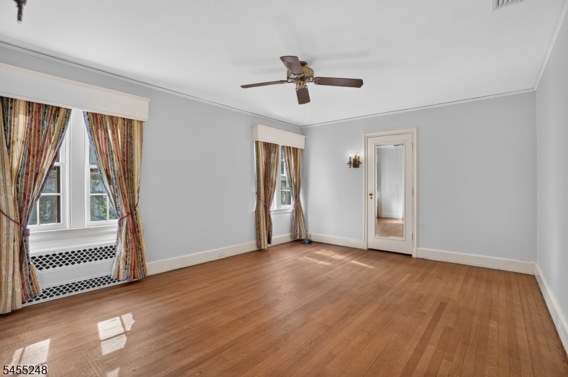 425 Ridgewood Avenue Glen Ridge, NJ 07028 - Photo 15 of 25 Gallery Image 15