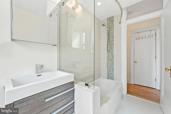 $2,550 | 1910 Kalorama Road Northwest, Unit 506, Washington, DC 20009