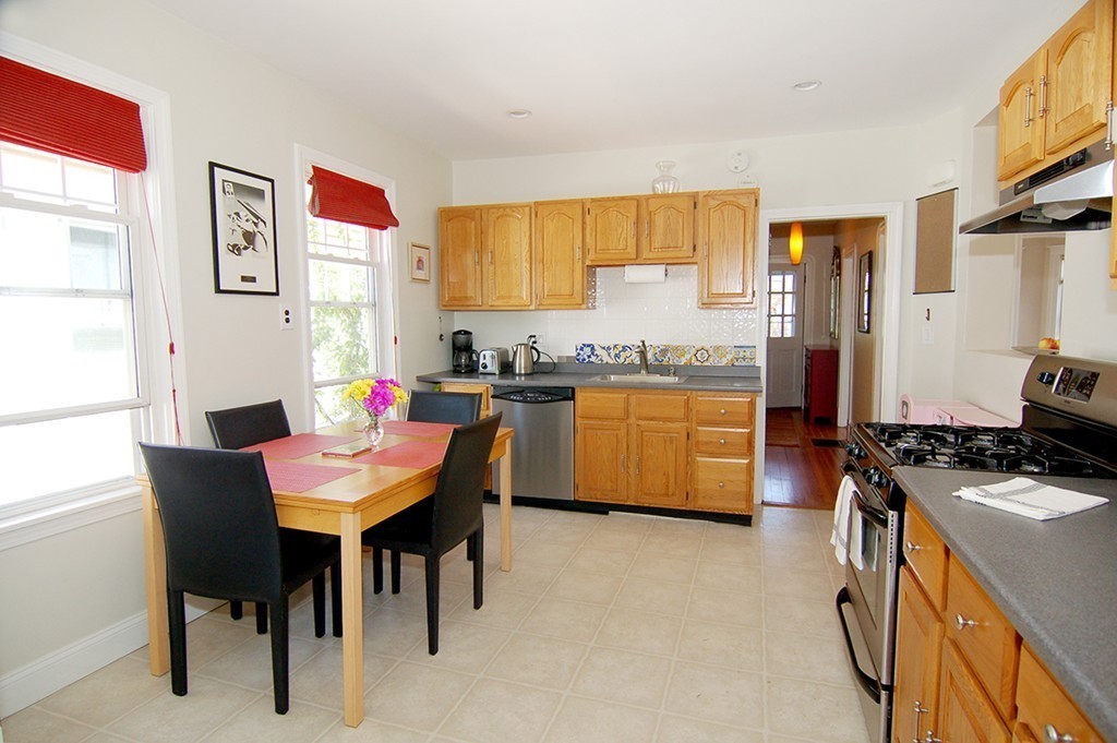 17 Gold Star Road, Unit 2 Cambridge, MA 02140 - Photo 8 of 21 Gallery Image 8