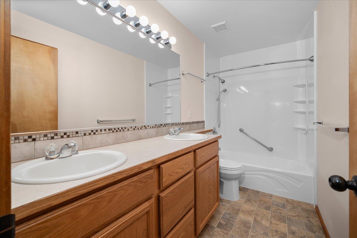 15304 North Wilson Court Mead, WA 99021 - Photo 14 of 46