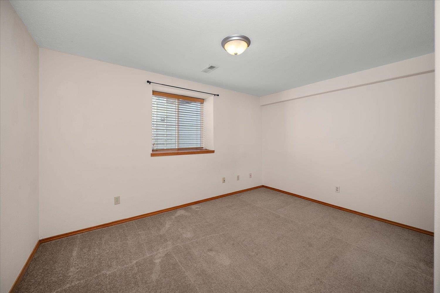 15304 North Wilson Court Mead, WA 99021 - Photo 20 of 46