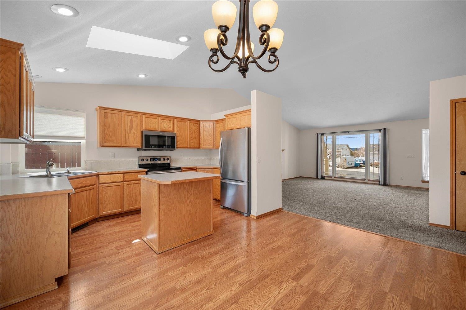 15304 North Wilson Court Mead, WA 99021 - Photo 8 of 46