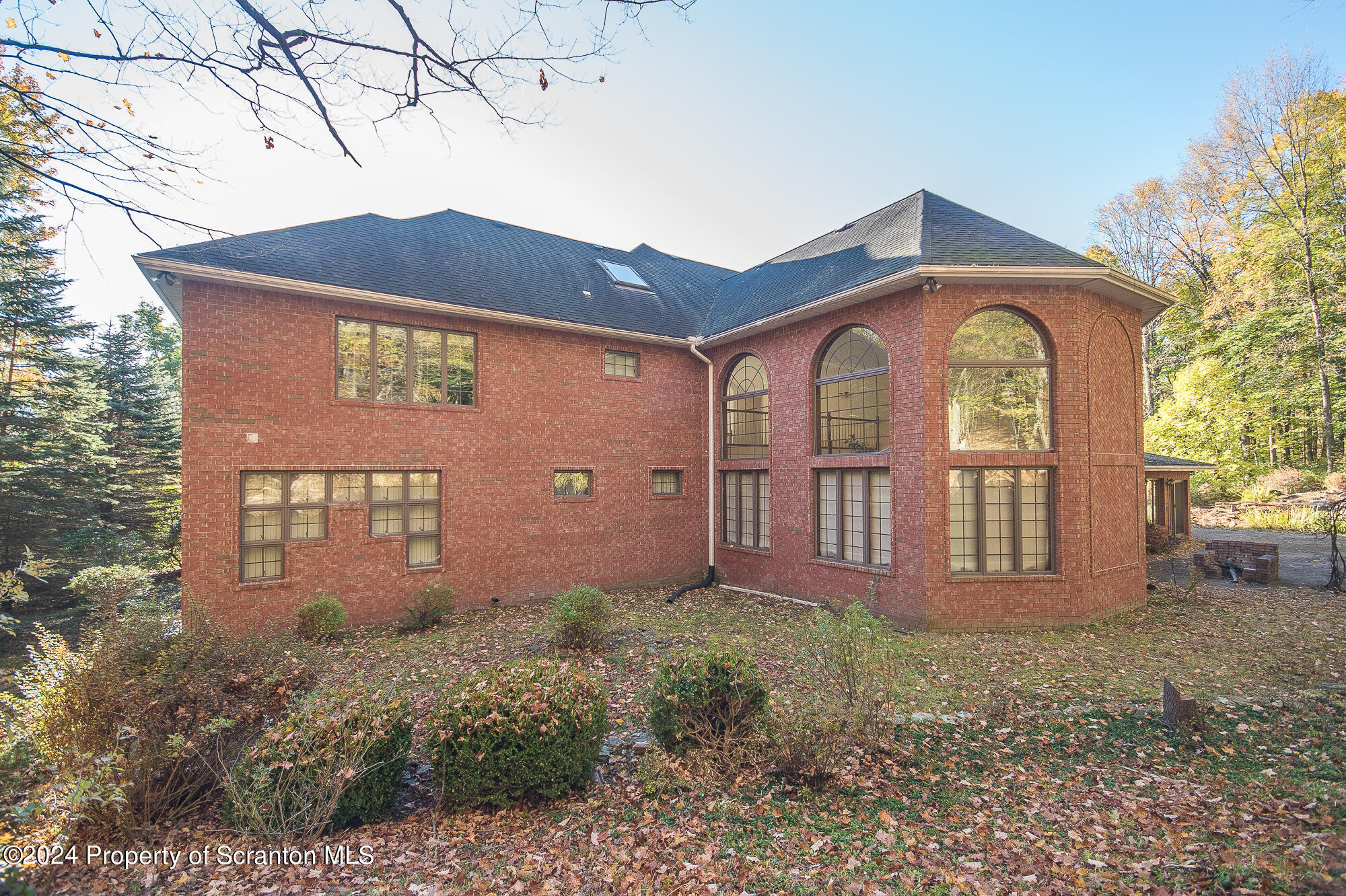 356 Carbondale Road Clarks Summit, PA 18411 - Photo 4 of 84 Gallery Image 4