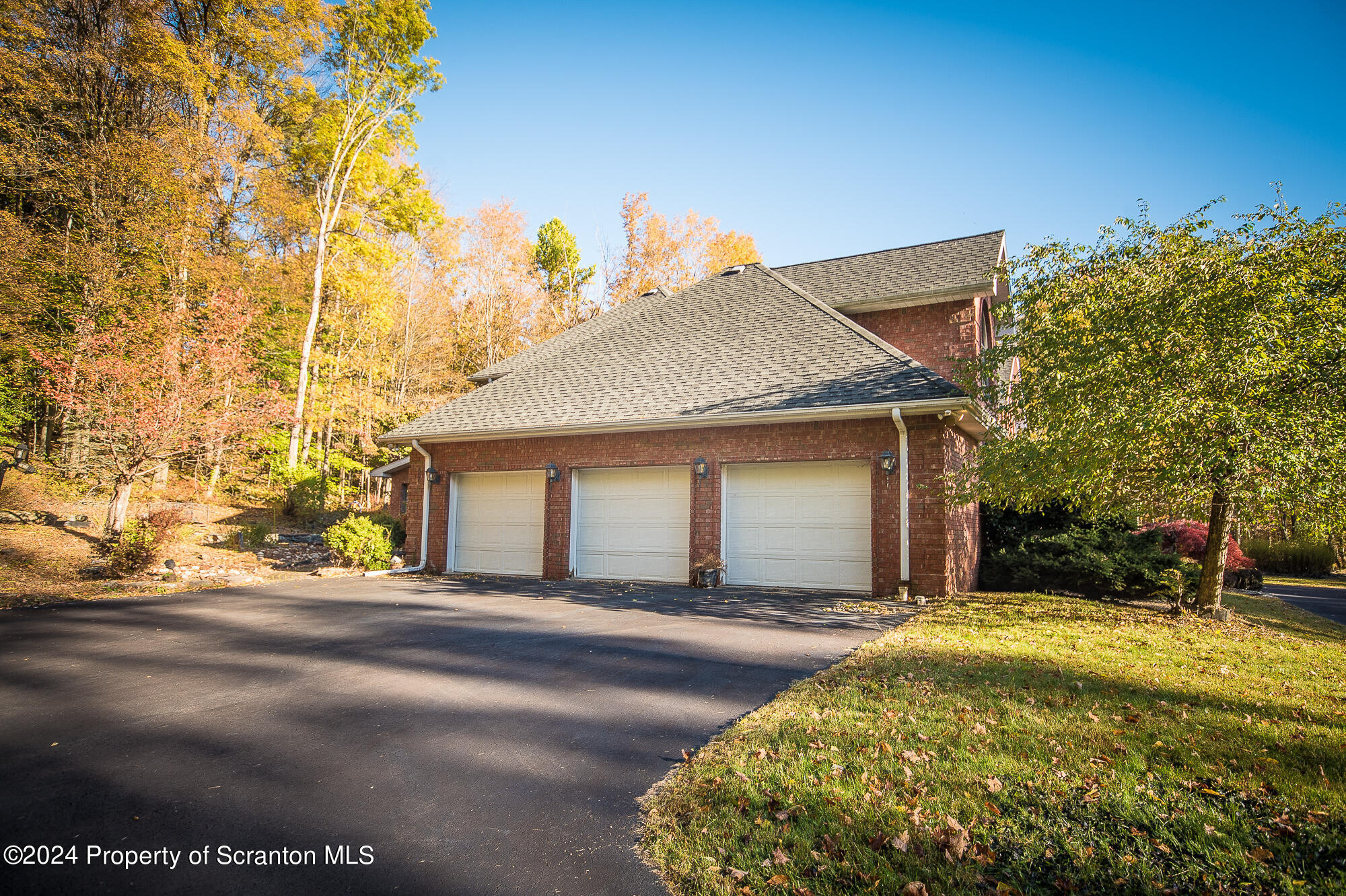 356 Carbondale Road Clarks Summit, PA 18411 - Photo 5 of 84 Gallery Image 5