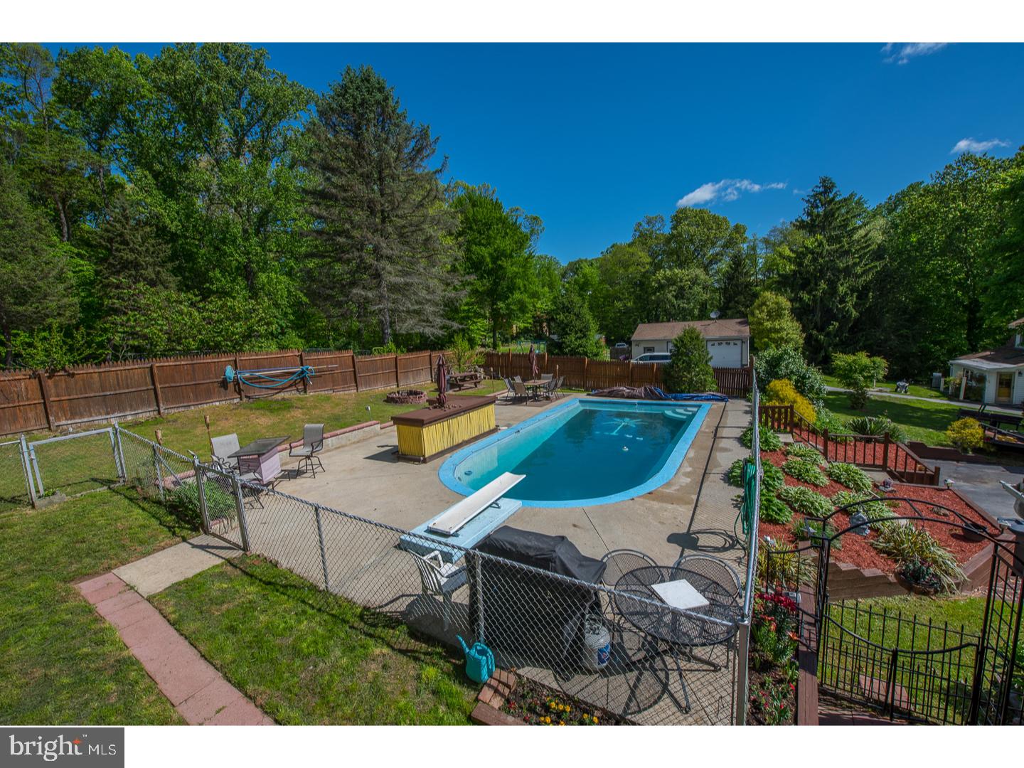 217 Bortondale Road Media, PA 19063 - Photo 21 of 25 Pool