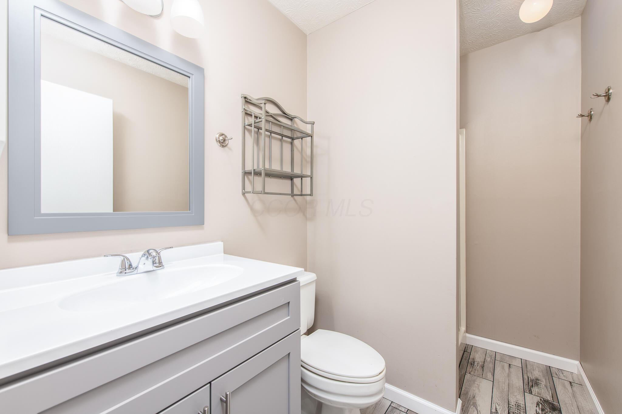 4914 Drayton Road Hilliard, OH 43026 - Photo 17 of 24 4914 Drayton Rd-17