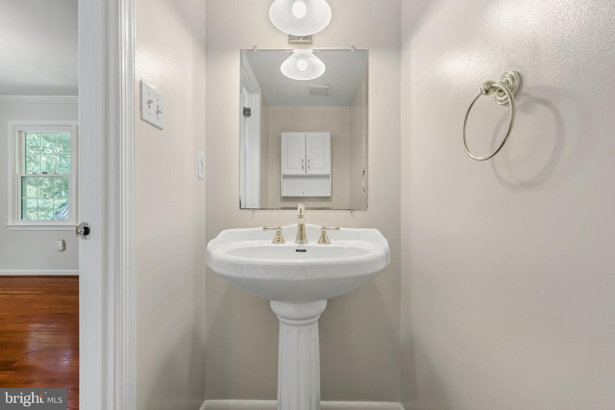 2404 Rosedown Drive Reston, VA 20191 - Photo 20 of 56 Gallery Image 20