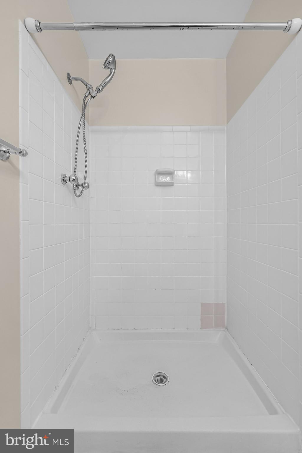2404 Rosedown Drive Reston, VA 20191 - Photo 26 of 56 Gallery Image 26