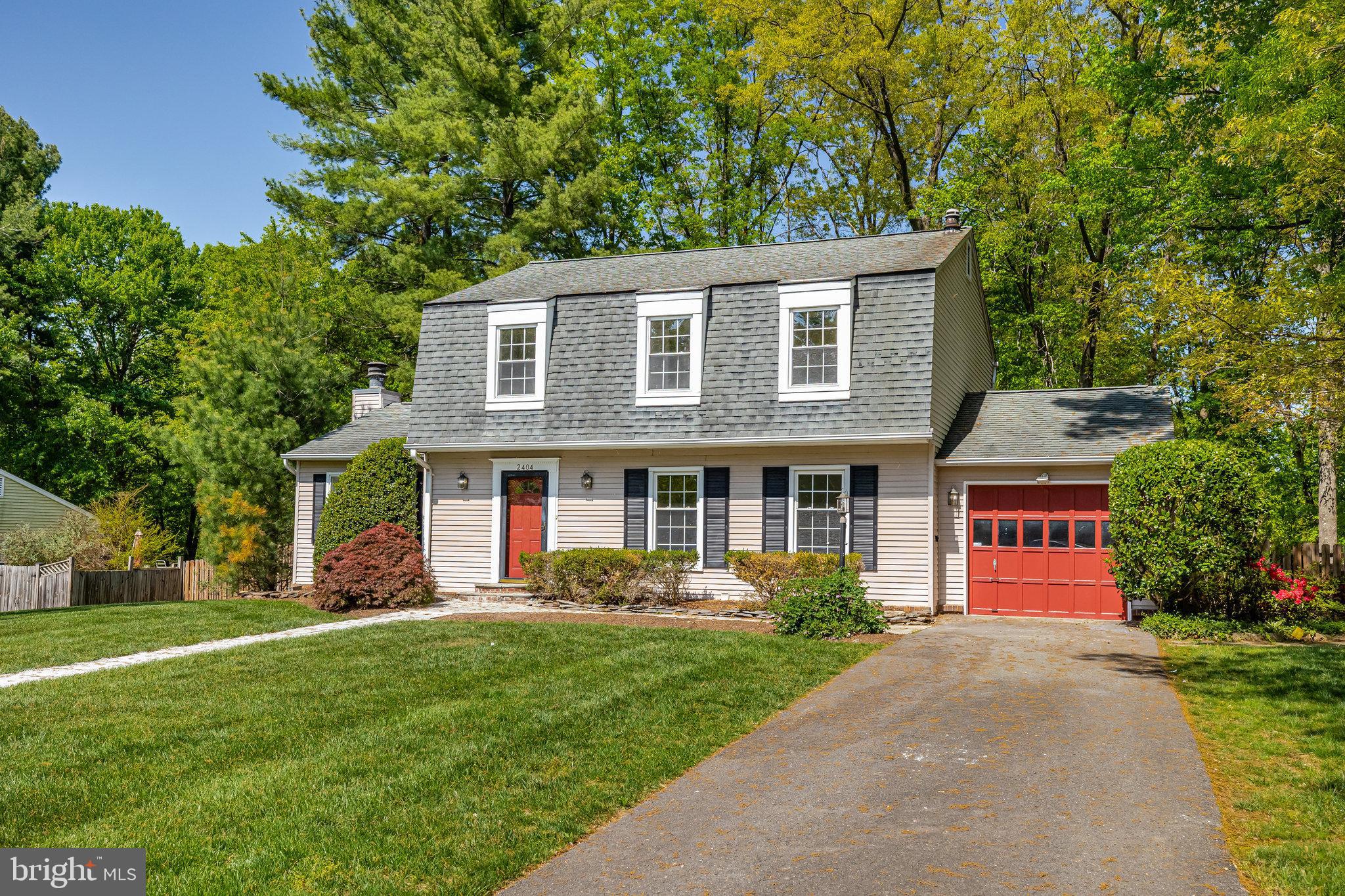 2404 Rosedown Drive Reston, VA 20191 - Photo 3 of 56 Gallery Image 3