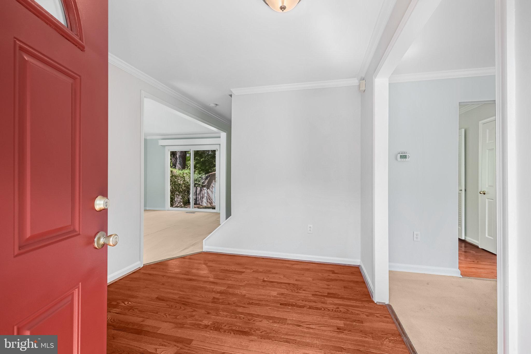 2404 Rosedown Drive Reston, VA 20191 - Photo 5 of 56 Foyer