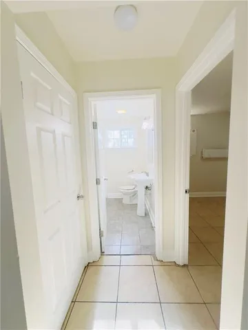 $1,100 | 1938 Jackson Avenue, Unit 4, New Orleans, LA 70113