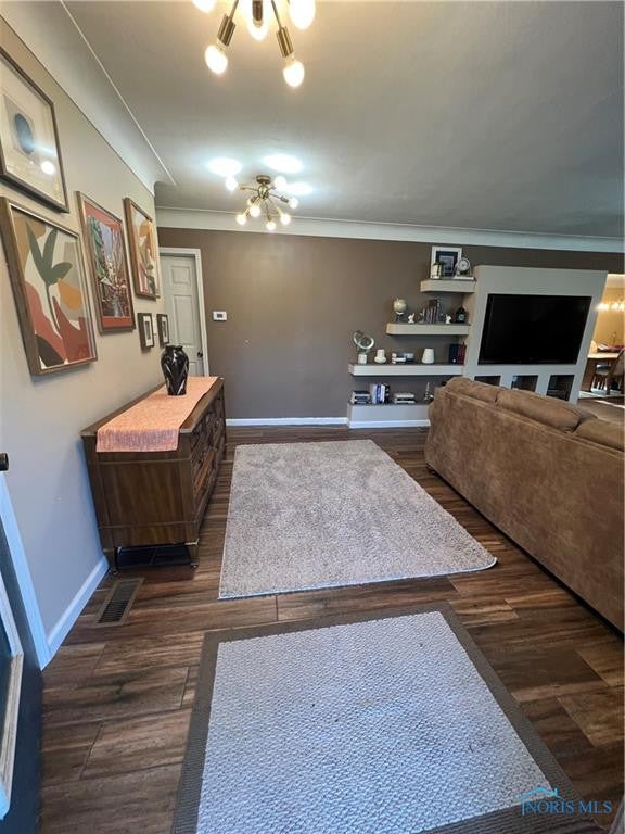1019 Eton Road Toledo, OH 43615 - Photo 6 of 29 Gallery Image 6