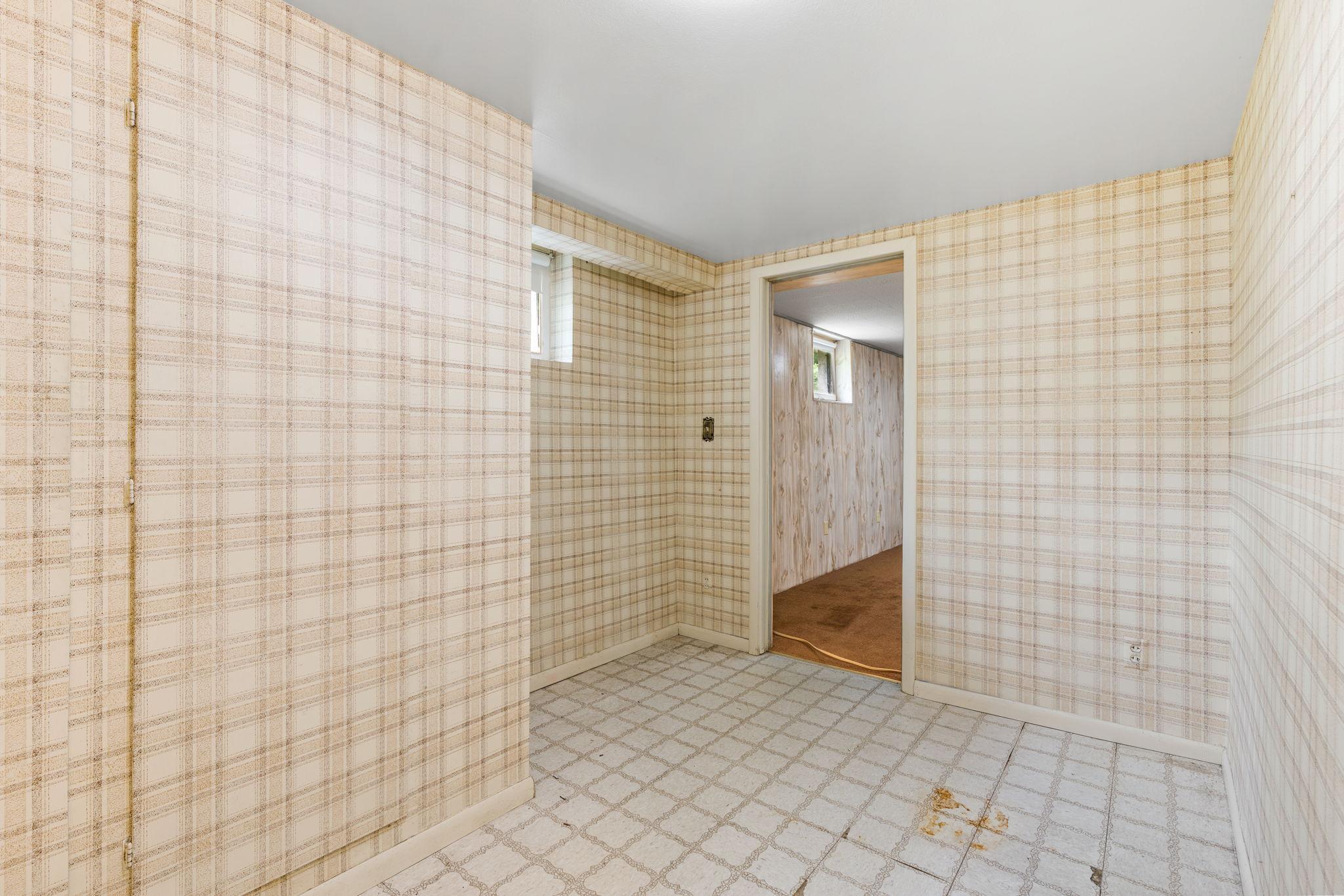 413 Whitegate Lane Wayzata, MN 55391 - Photo 41 of 48