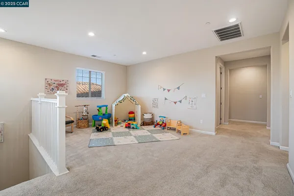 $839,500 | 208 Littleton Street, Oakley, CA 94561
