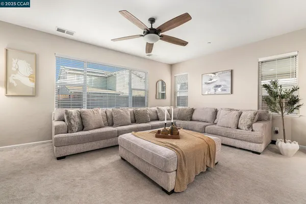 $839,500 | 208 Littleton Street, Oakley, CA 94561