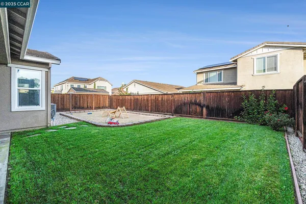 $839,500 | 208 Littleton Street, Oakley, CA 94561