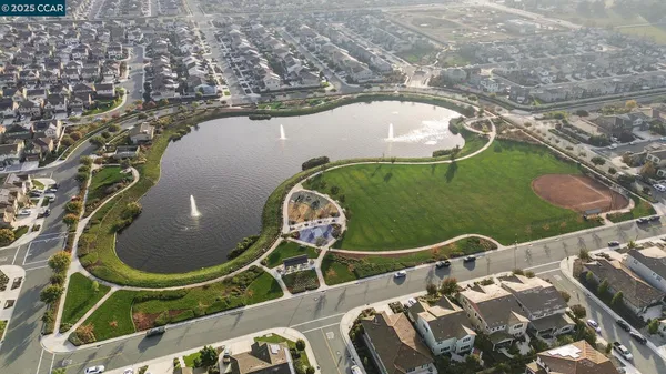 $839,500 | 208 Littleton Street, Oakley, CA 94561