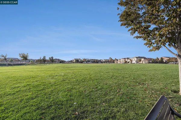 $839,500 | 208 Littleton Street, Oakley, CA 94561