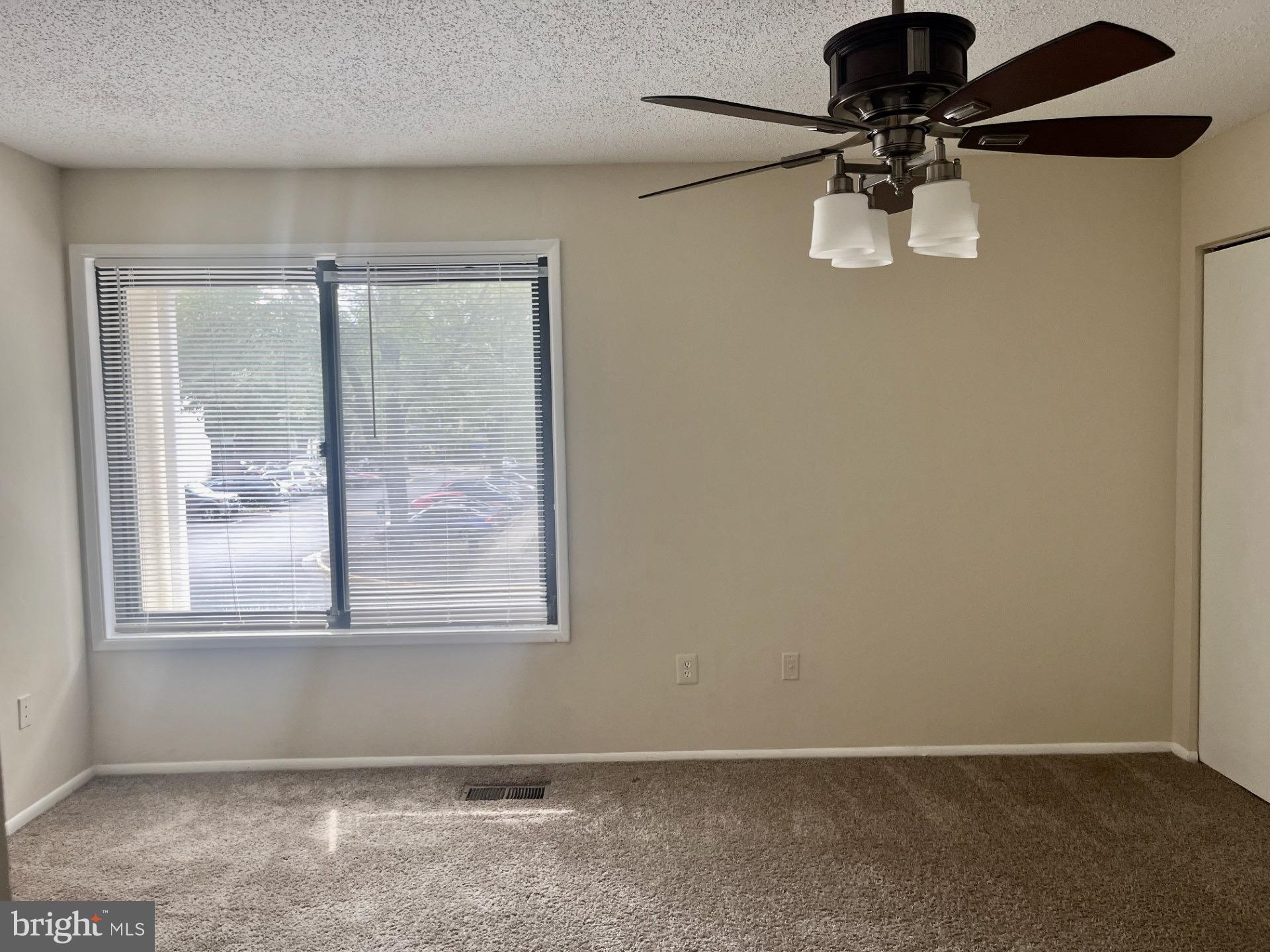 2250 Southgate Square Reston, VA 20191 - Photo 11 of 21 an empty room with a window