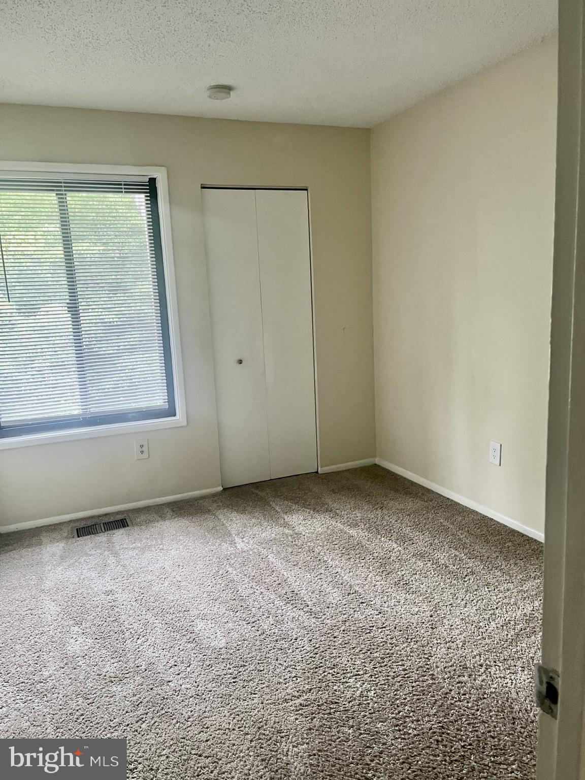 2250 Southgate Square Reston, VA 20191 - Photo 19 of 21 a view of an empty room with a window