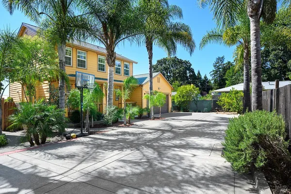 $689,000 | 1187 Dutton Avenue, Santa Rosa, CA 95407
