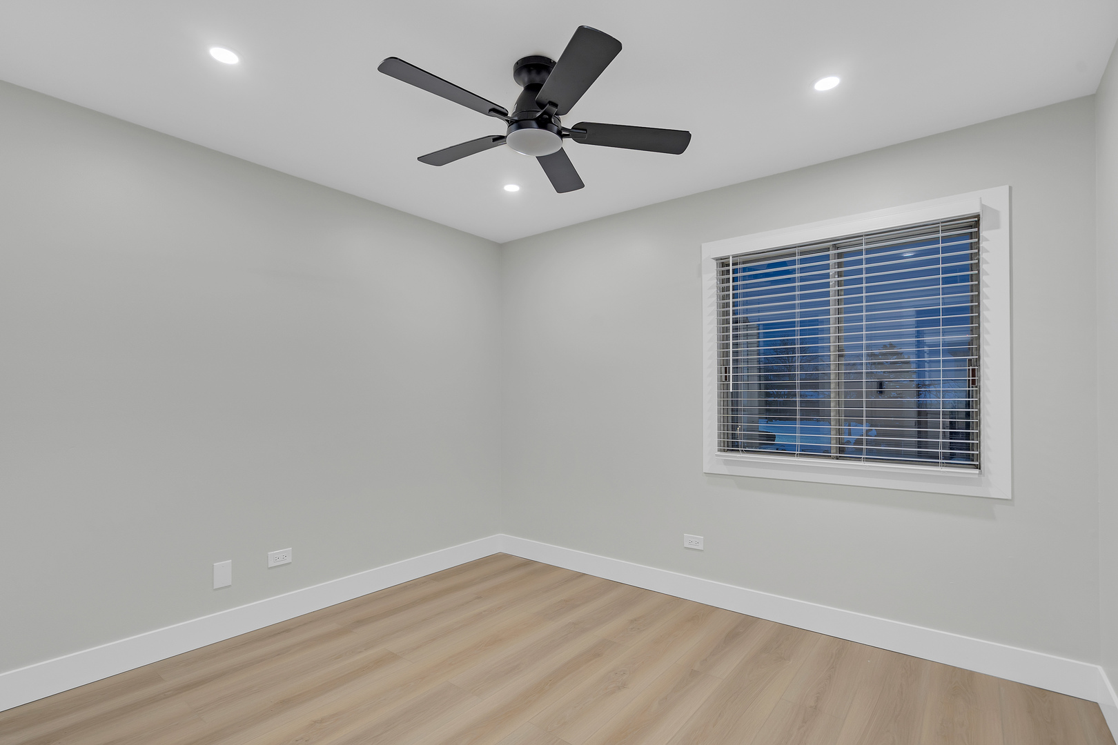 10347 Dearlove Road, Unit 302 Glenview, IL 60025 - Photo 15 of 26 Gallery Image 15