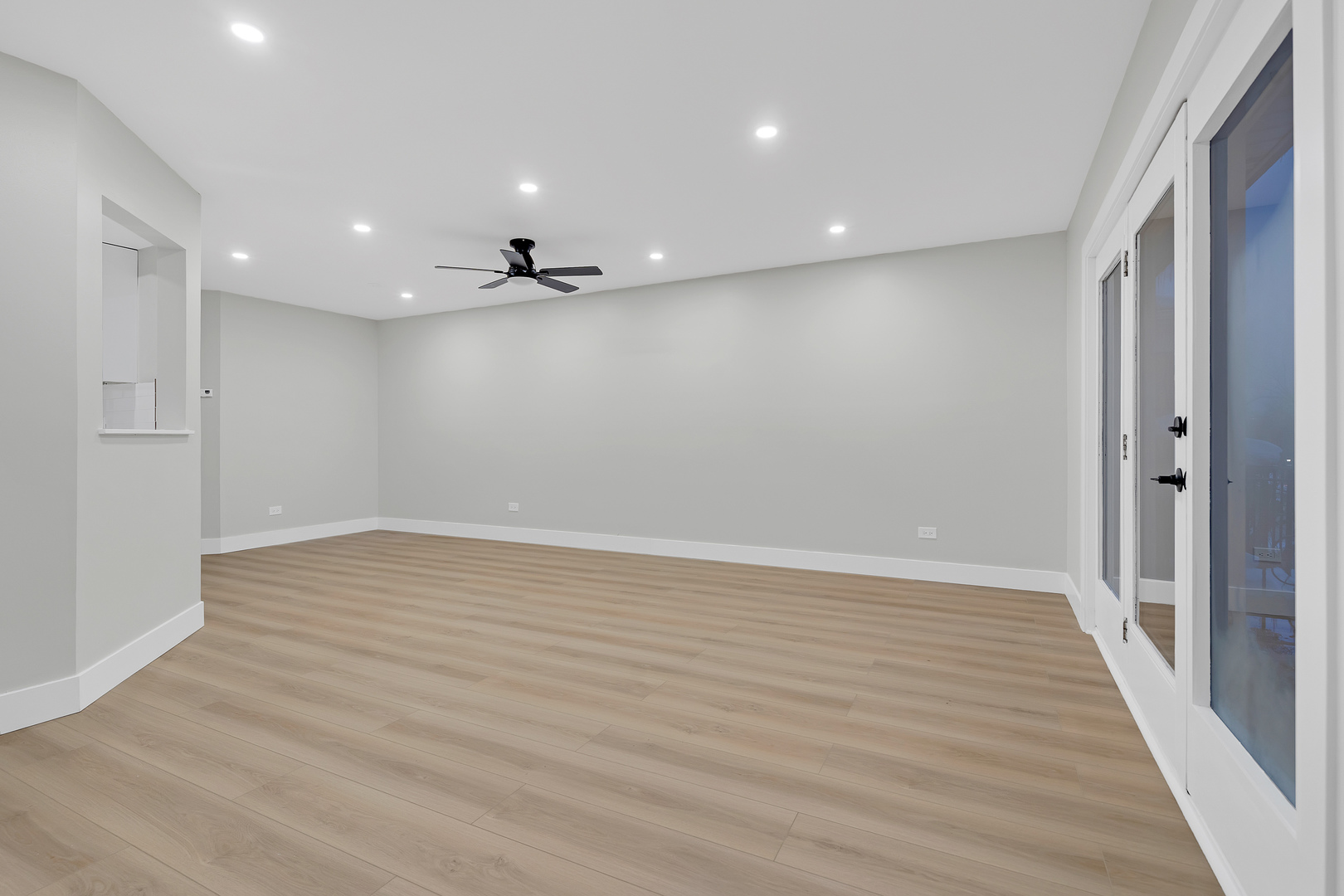 10347 Dearlove Road, Unit 302 Glenview, IL 60025 - Photo 7 of 26 Gallery Image 7