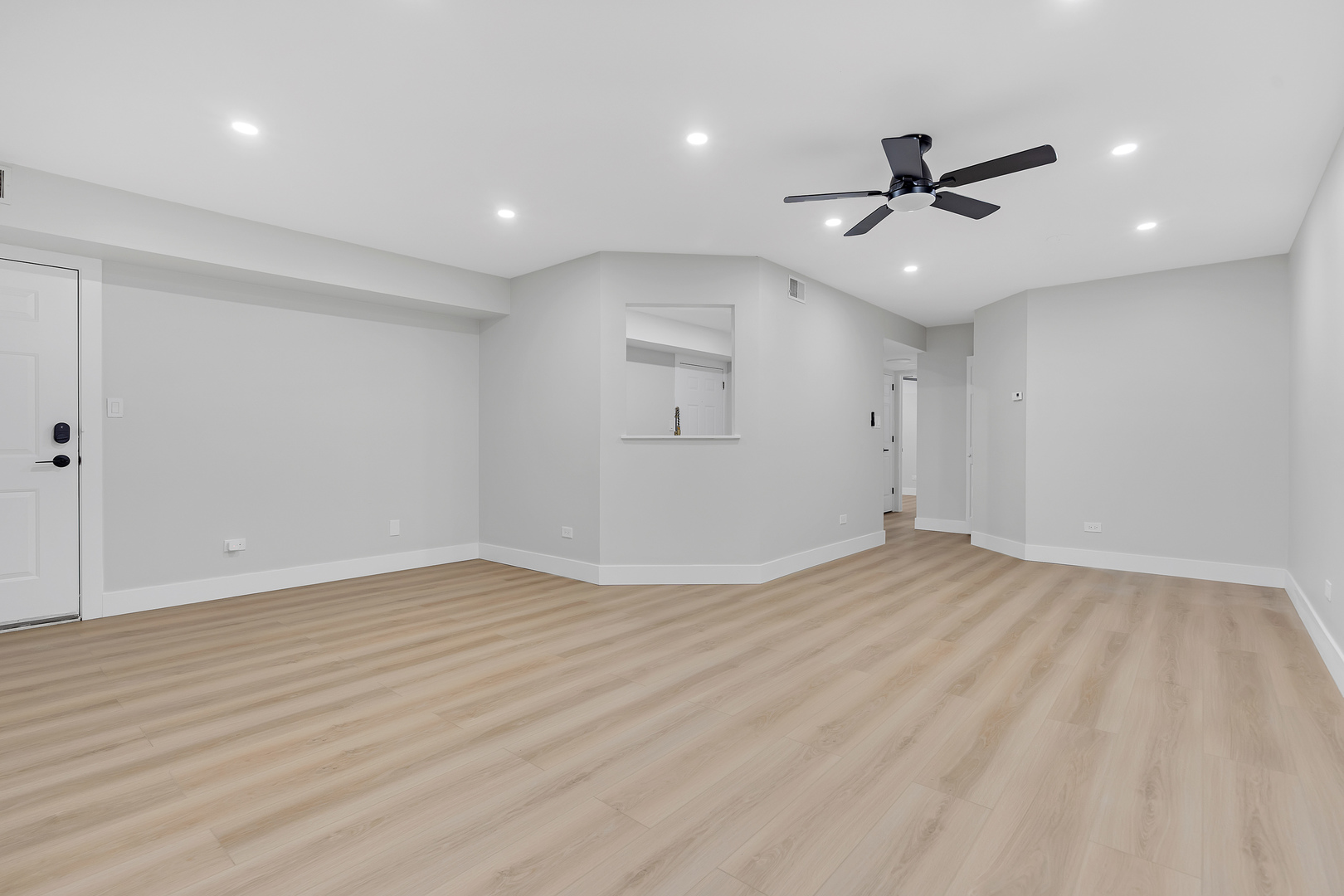 10347 Dearlove Road, Unit 302 Glenview, IL 60025 - Photo 8 of 26 Gallery Image 8
