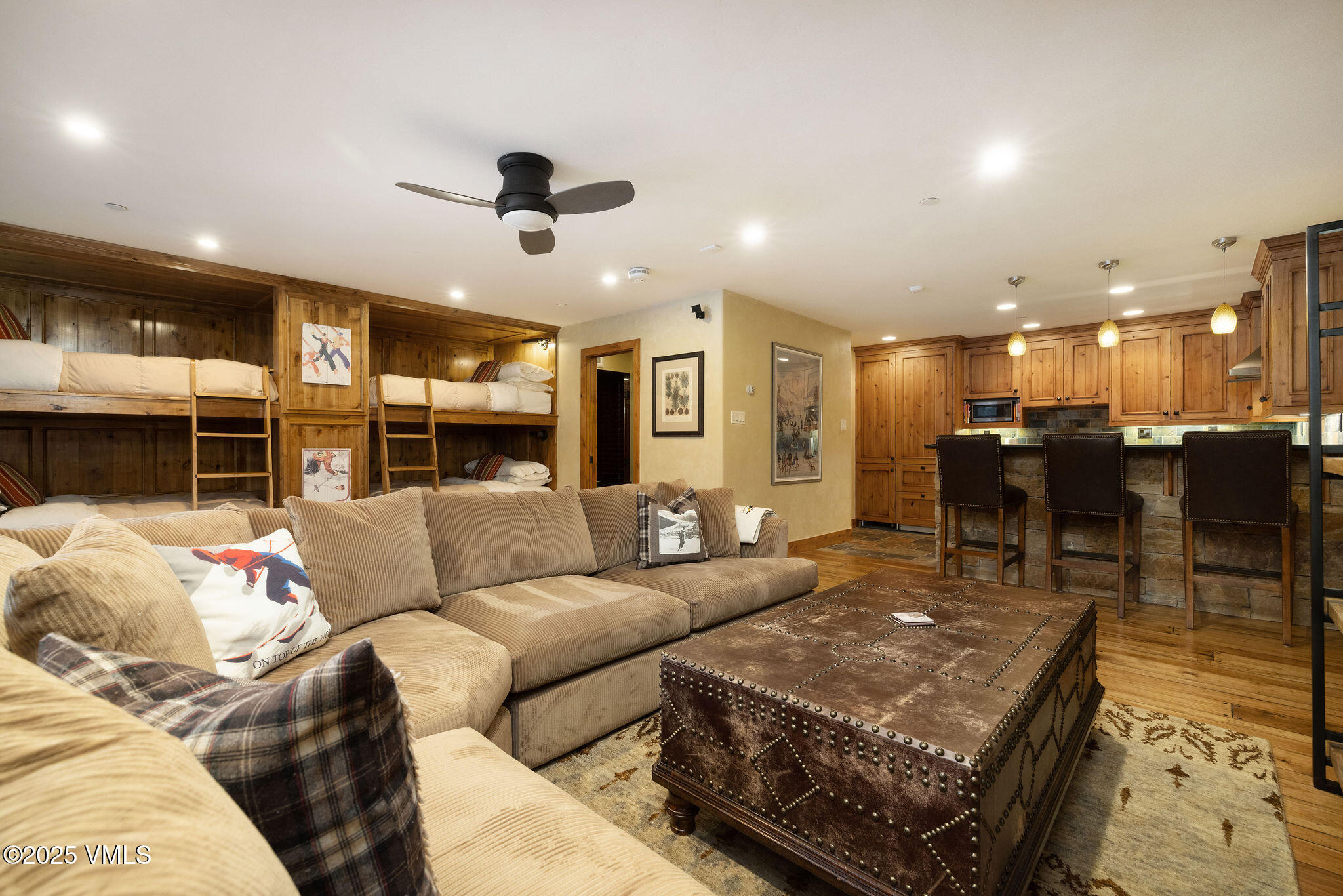 83 Willow Place, Unit 2 Vail, CO 81657 - Photo 4 of 13 Riverhouse Overview