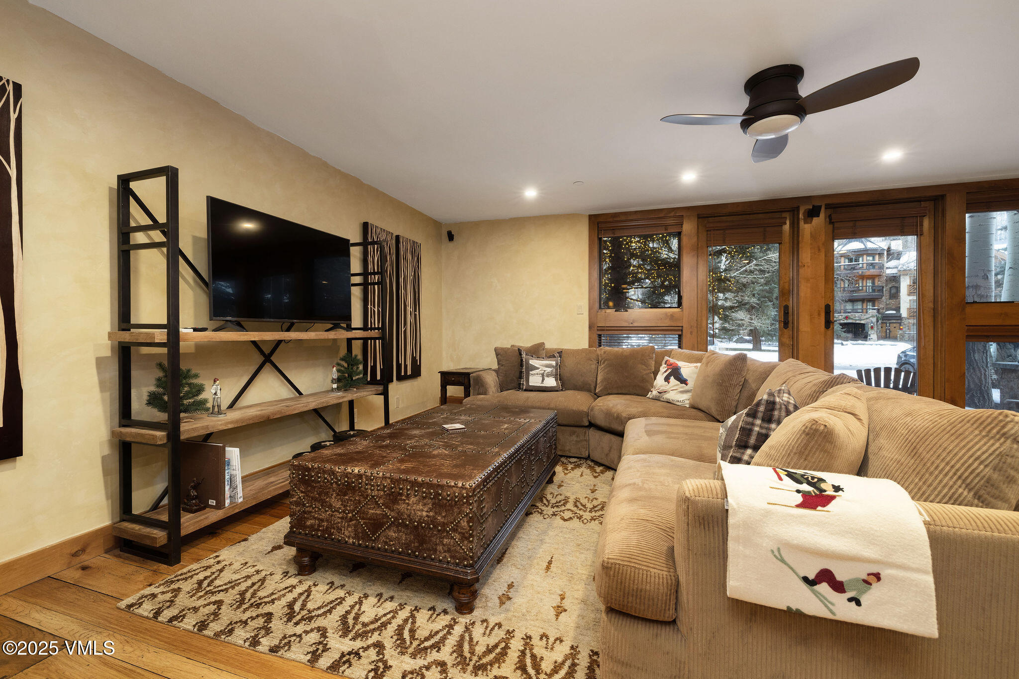 83 Willow Place, Unit 2 Vail, CO 81657 - Photo 7 of 13 Riverhouse Living