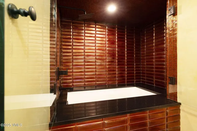 $3,100,000 | 83 Willow Place, Unit 2, Vail, CO 81657