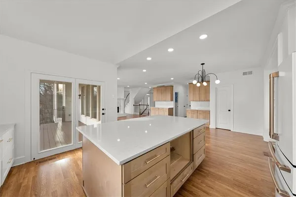 $939,000 | 4113 West 150th Street, Overland Park, KS 66224