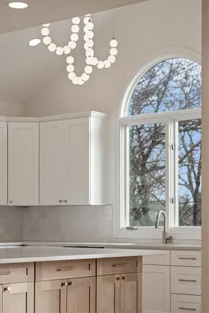 $939,000 | 4113 West 150th Street, Overland Park, KS 66224