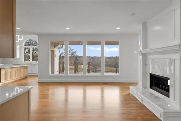 $939,000 | 4113 West 150th Street, Overland Park, KS 66224
